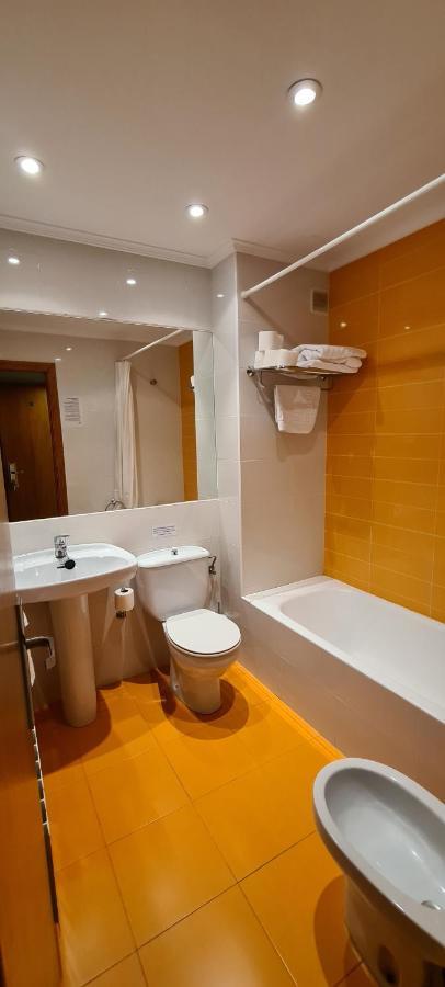 Apartamentos Laredo-Playa ภายนอก รูปภาพ