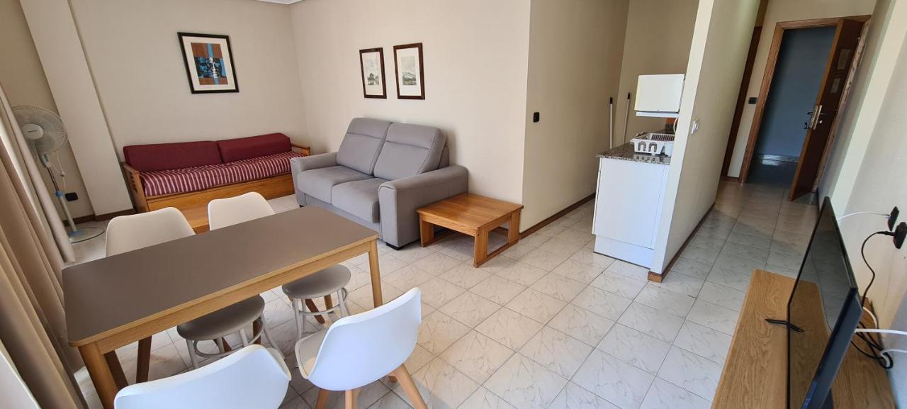Apartamentos Laredo-Playa ภายนอก รูปภาพ