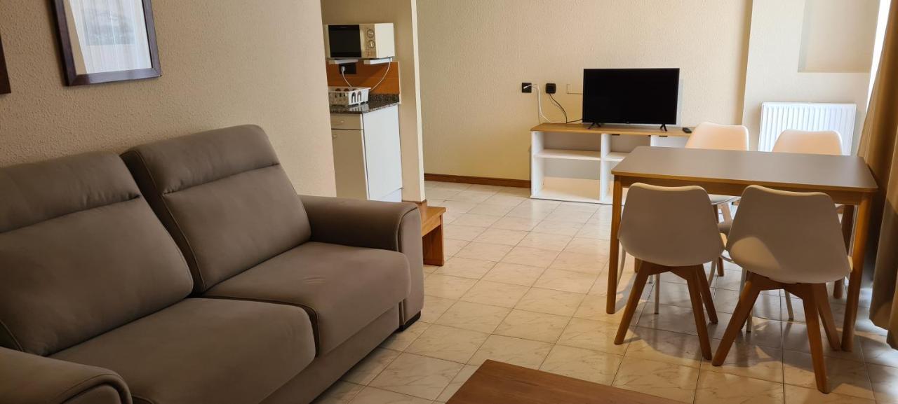 Apartamentos Laredo-Playa ภายนอก รูปภาพ